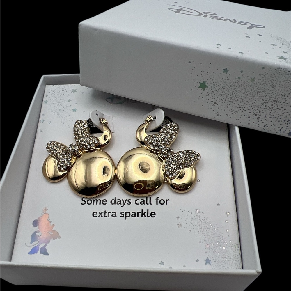 Disney Minnie Mouse NIB Earrings